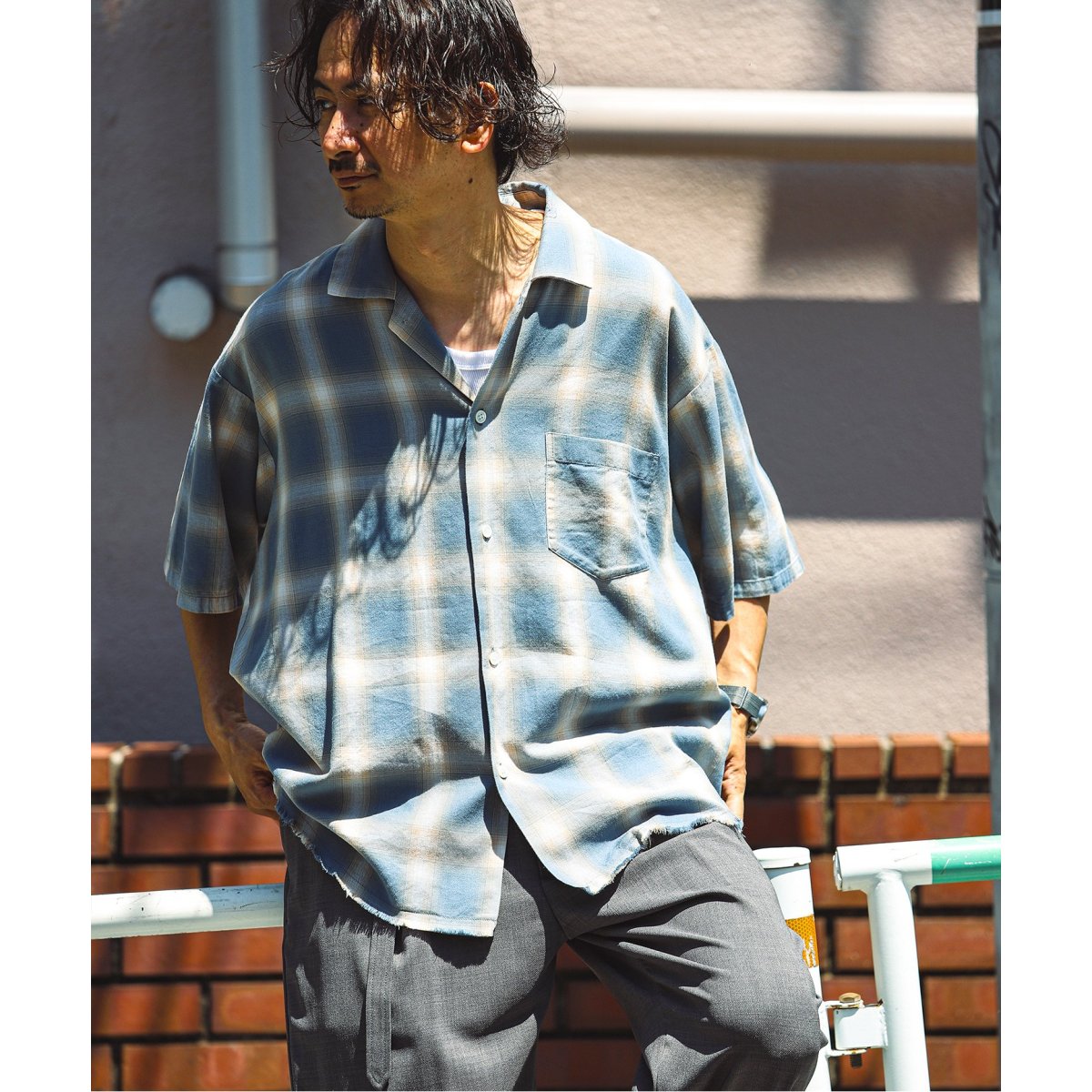 JOURNAL STANDARD relume レーヨン　半袖チェックシャツ JOURNAL STANDARD relume シャツ レーヨン アンカット フリンジ
