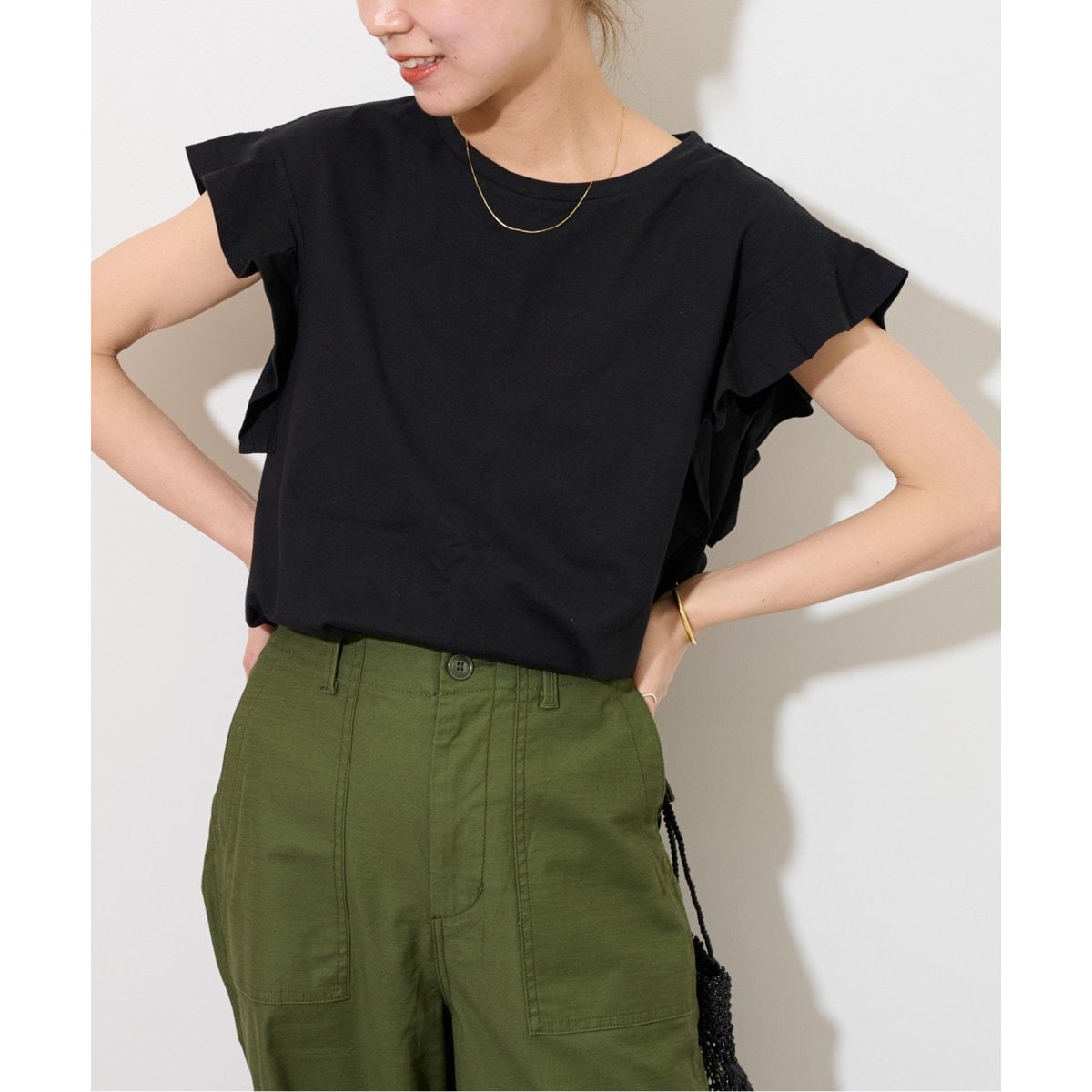 アウトレット【Chloe】ウィングスリーブ フリル Ｔシャツ 全2色 アウトレット【Chloe】ウィングスリーブ フリル Tシャツ 全2色
