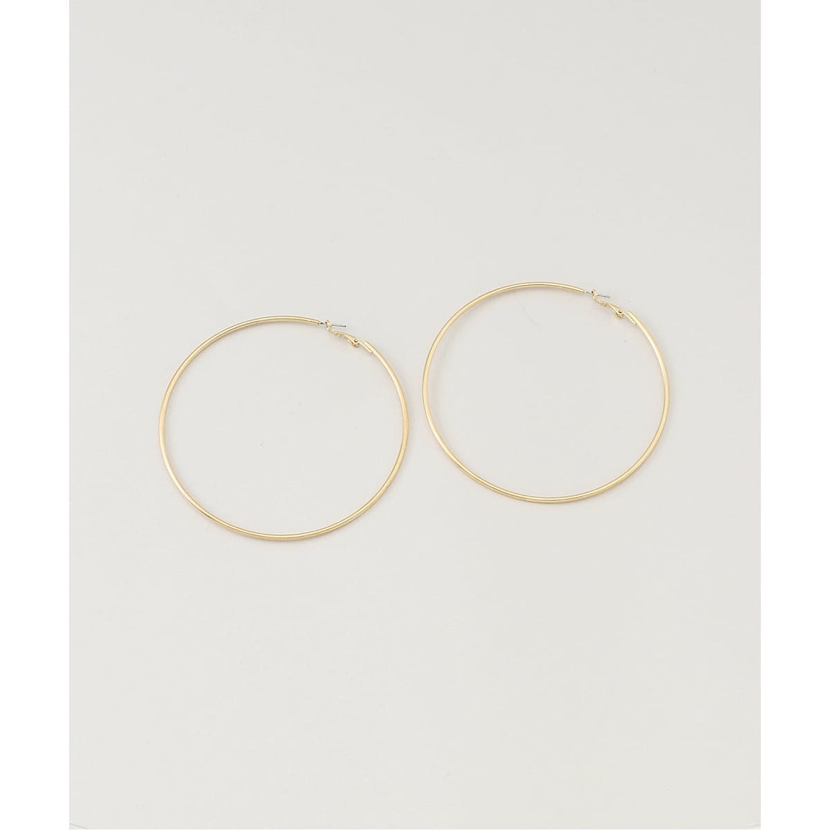 [�}���C]�yKenneth Jay Lane/�P�l�X �W�F�C ���[���zgold hoop post earri/�W���[�i���X�^���_�[�h �������[���iJOURNAL STANDARD relume�j �S�[���h