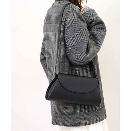 [^:25092463000540]y2025AWzJOURNAL STANDARD relumeiȃ[h̃V_[obOVvȂۂ݂̂tHŕig₷ʒobOołBtFCNU[yĂydJWAX^C܂ŕLX^CŊ􂵂܂ByVELETTO/Fbgz20IɃXyCŊv̌CAobO𐶎YHƂĐݗꂽuhBiƎgSn̂悳Ƃ{ۂAŐVghꂽi𐶎YĂ܂BߔN̓TXeiuȊϓ_Synthetic leather()fނƂobOCȂǂ̐Yn߁AD]𓾂Ă܂BTCYɂĕД̔TCYF[J[TCYt[(009)FFJ[ɂĕД̔J[F[J[J[ubN(001)FBLACK[J[iԁF#CE-DR24068舵ɂẮAiɂĂi\łmFBƖ̊֌WɂAۂFČꍇ܂B܂p\REX}[gtHȂǂ̊ɂA኱iƉ摜̃J[قȂꍇ܂Bi̐F́AiAbv摜QƂB