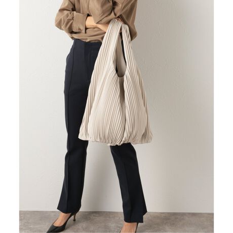 NANUSHKA/ナヌーシュカ】 JO VEGAN LEATHER PLEAT：バッグ 
