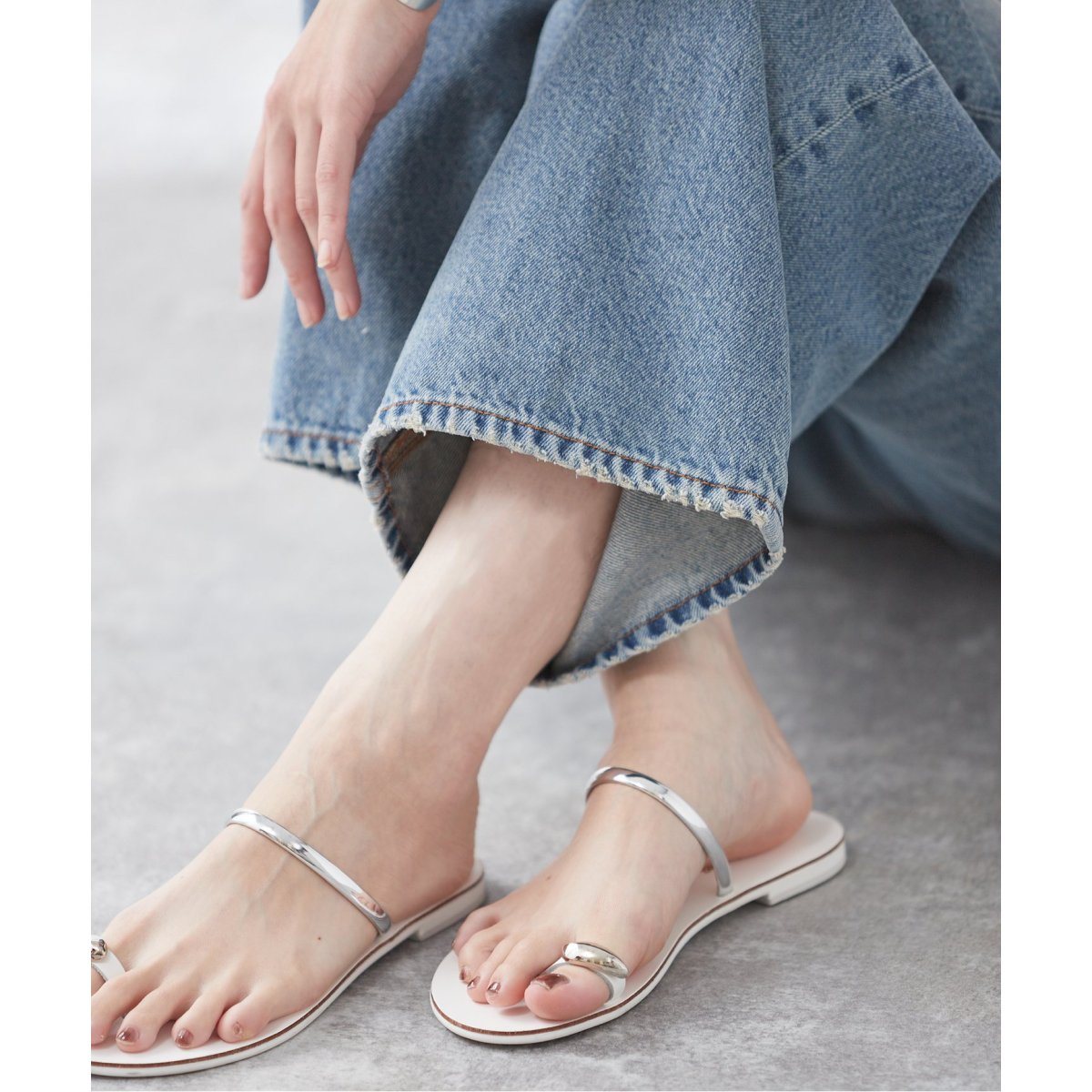 CAMINANDO/カミナンド】DIAGONAL BAND PLATFORM SANDALS：サン | ジャーナルスタンダード  レサージュ(journal standard L'essage) | マルイウェブチャネル