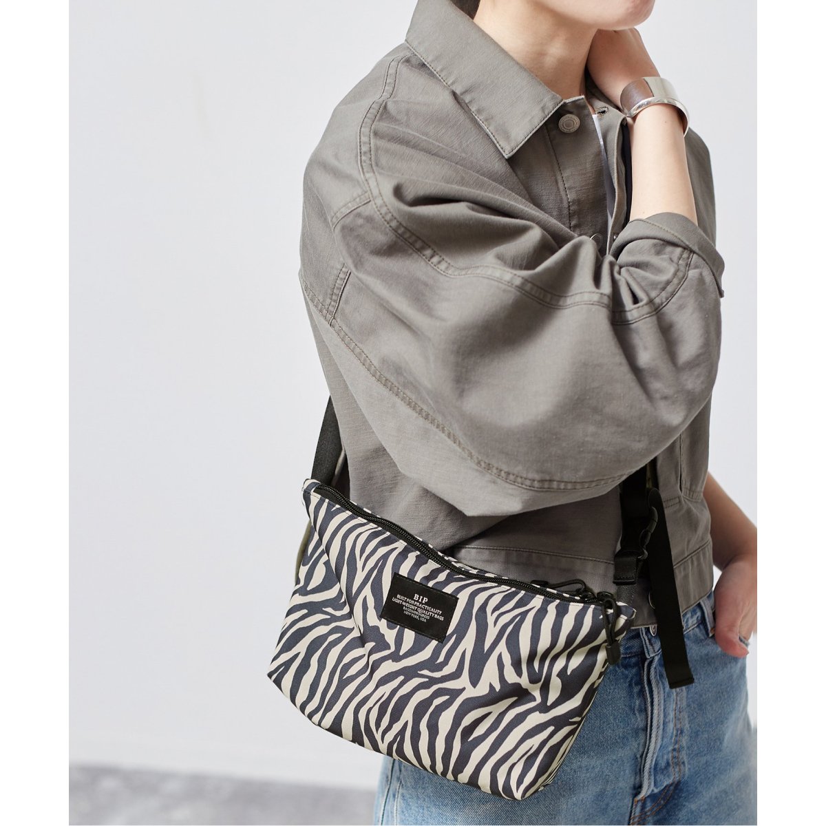 Fannypack Crossbody Nylon Twill Black