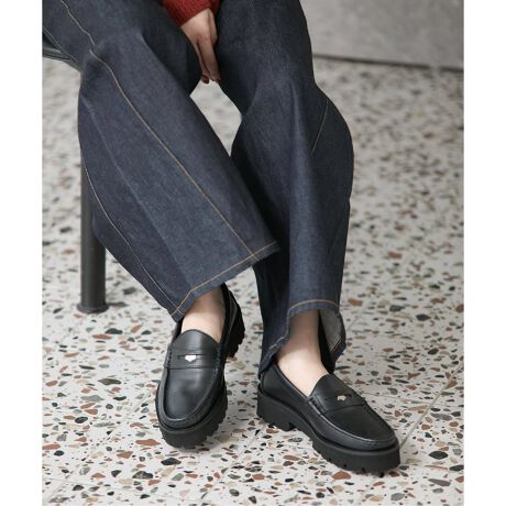 [^:25093380001830]y2025AWzJOURNAL STANDARD L'ESSAGED]LfESSAGEʒ̃[t@[AfUCύXĂpӁB،^gpȂA\[ɁA~bh\[ŏ{[olɕύXB܂ACjO\邱ƂōBX^COۂdグĂACełBŵӁtŃRCia1.5cm)܂Bb̃̕XbgɓꂽAD݂łp܂Bi25093380002810̒ǉiłB኱̎dlύXꍇ܂BiԂƏオύXɂȂĂ܂BiԂ͓X܂ɓ׍ςłB݌ɐ͒ړX܂ɂ₢킹܂ByCAMINANDO/J~ihz2008Nɒa{̃V[Yuh BnCEli邱̃t@Ng[̒AffUCɍ킹AłKt@Ng[I肵YsĂ܂B[J[iԁFxb`E[t@[J[ɂĕД̔J[F[J[J[ubNi001jFBLACKTCYɂĕД̔TCYF[J[TCY6TCYi600jFUS67TCYi700jFUS78TCYi800jFUS89TCYi900jFUS9舵ɂẮAiɂĂi\łmFBƖ̊֌WɂAۂFČꍇ܂B܂p\REX}[gtHȂǂ̊ɂA኱iƉ摜̃J[قȂꍇ܂Bi̐F́AiAbv摜QƂB