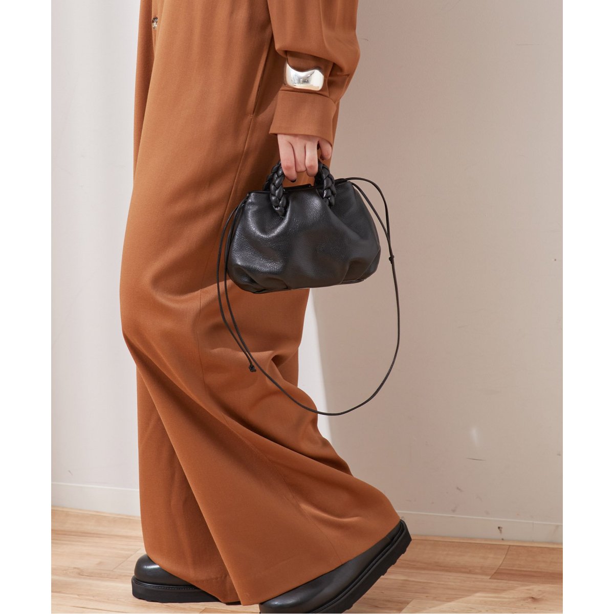 INES BRESSAND/イネス ブレッサンド】MEDIUM WALNUT：ショルダー
