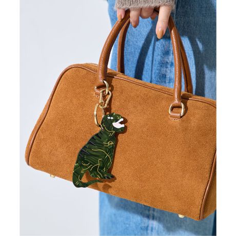 [^:25090380011030]JOURNAL STANDARD L'ESSAGEiԁF25090380004230̒ǉiłB኱̎dlύXꍇ܂BiԂ͍X܂ɓח\łB݌ɐ͒ړX܂ɂ₢킹܂BySolar Eclipsei\[[ GNvXjzɗDfނgpAfUCdAj[[NŗオANZT[&MtguhBTCNEbhpvł𐫑fށA|_Z[XȂǂ̍ō̎\ȑfނgpBj[NŃX^CbVȐi͎菑ɂIWifUCBnlւƍꂽiNYŏ̃`[ŃfUCAAJA[bp𒆐SɐEňĂB舵ɂẮAiɂĂi\łmFBƖ̊֌WɂAۂFČꍇ܂B܂p\REX}[gtHȂǂ̊ɂA኱iƉ摜̃J[قȂꍇ܂Bi̐F́AiAbv摜QƂB[J[iԁFDINOSAUR BAGCHARM +TCYɂĕД̔TCYF[J[TCYt[TCYi009jFFJ[ɂĕД̔J[F[J[J[̑J[ K(999)