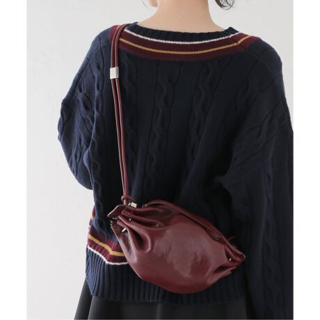 [^:25092380001330]y2025 AWzJOURNAL STANDARD L'ESSAGEuh̃ACRI݂łgBON-BONhV[Yx[XɁAȂ₩ȃR[hXgbv̗pfłBfނɂ́A[bpY̏㎿ȃxW^u^jU[gpBRȉƏ_炩͂ŁAgނقǂɐ[݂̂\ւƕω܂BRpNgȃTCYȂAKvȂ̂[łpB^CXȃfUĆÃX^CɎRƗn݂܂BBONASTREi{iXgj2011NɃtXEpŒaU[uhBfUC͌zHƃfUC璅z𓾂ĂAVvłȂ璤IȃtHǋBWF_[ghɂƂȂ^CXȃX^CĂĂ܂Bi̓XyC암EuP̍H[ŁA𒴂Ď󂯌pElZɂĈ__nhChBgp郌U[́AXyCY𒆐SɃ[bp̏㎿ȑfނIAxW^u^jŒJ₳ꂽ́Bgނقǂɐ[݂𑝂FƎ͂łBBONASTRẼobÓA@\Ɣ˔sIŐꂽfUCBߏȑrA{˂l߂~j}ȃX^ĆAɎRƗn݂Ȃ݊܂B舵ɂẮAiɂĂi\łmFBƖ̊֌WɂAۂFČꍇ܂B܂p\REX}[gtHȂǂ̊ɂA኱iƉ摜̃J[قȂꍇ܂Bi̐F́AiAbv摜QƂB[J[iԁFN 167TCYɂĕД̔TCYF[J[TCYt[TCYi009jFFJ[ɂĕД̔J[F[J[J[bh(060)FSHINY FUOCO