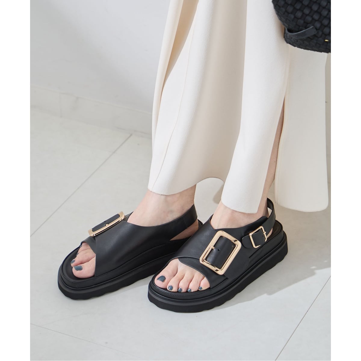 WEB限定カラーあり》別注【MOHI / モヒ】ストラップ バックルサンダル