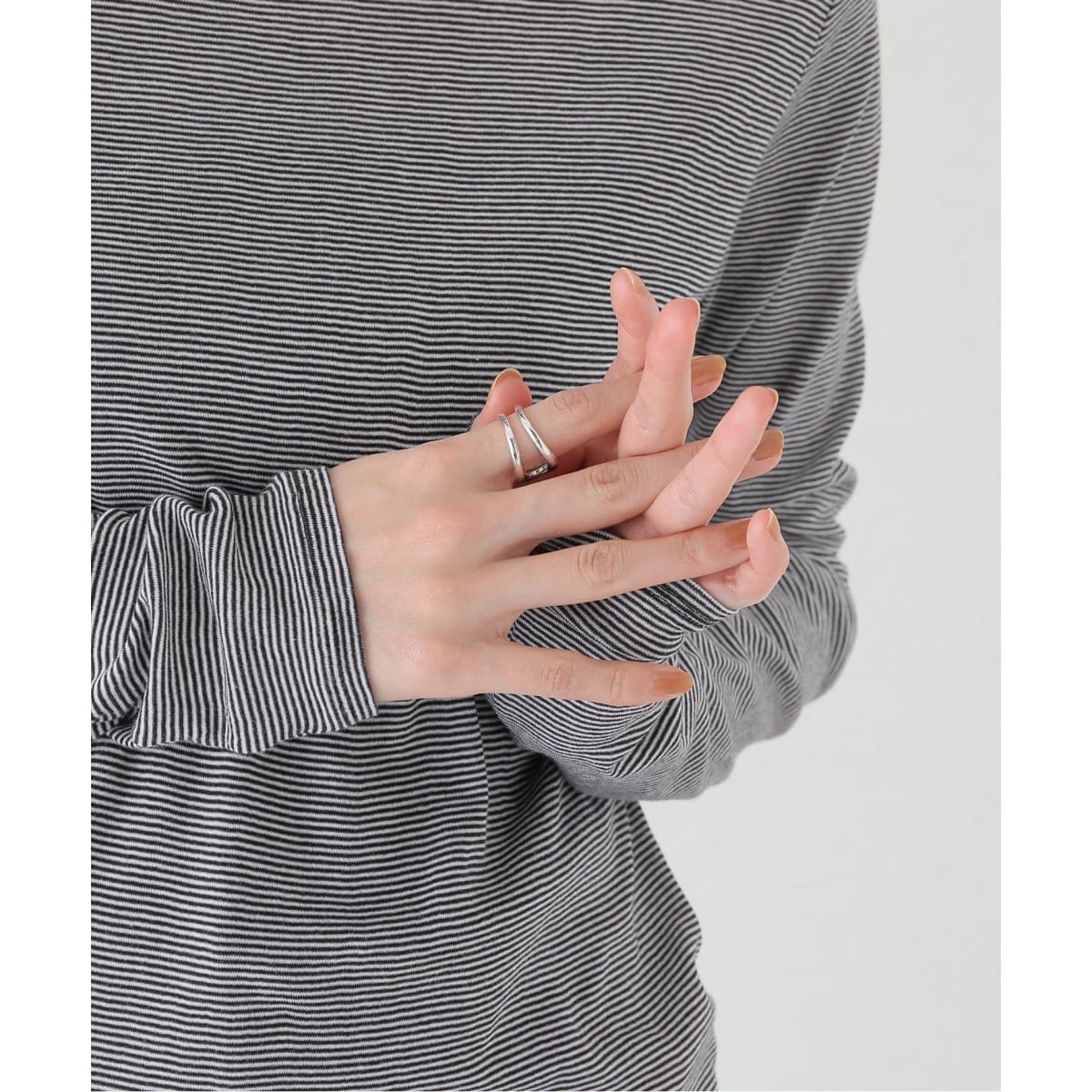 [�}���C]�yIRIS47/�C���X�t�H�[�Z�u�� �zcatch ring�F�����O/�W���[�i���X�^���_�[�h ���T�[�W���ijournal standard L'essage�j �V���o�[