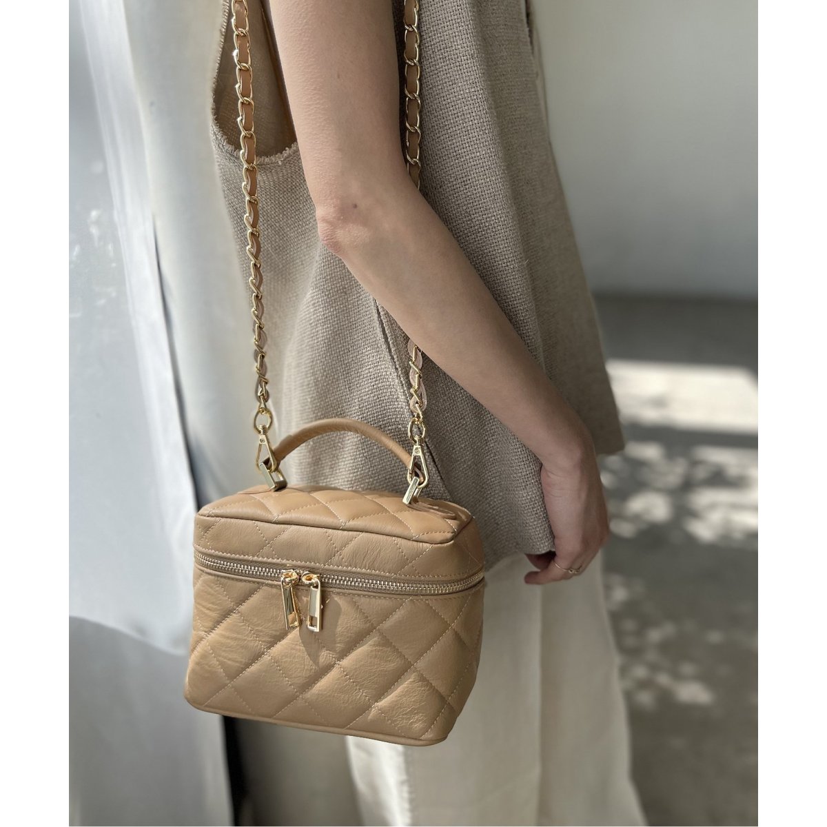 【spick&span】 キルティングボックスチェーンバッグ　AULENTTI Spick & Span（スピックアンドスパン）の「【AULENTTI /オウレン