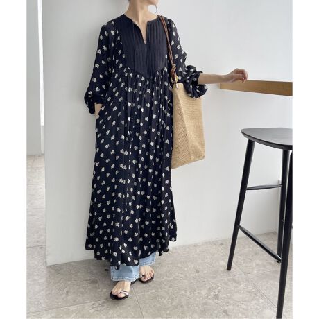 ne Quittez pas/ヌキテパ】レーヨンサテン フラワープリント  