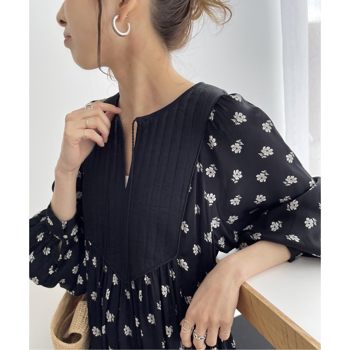 ne Quittez pas ヌキテパ レーヨンサテン プリント ワンピース ne Quittez pas/ヌキテパ】レーヨンサテン フラワープリントワンピース