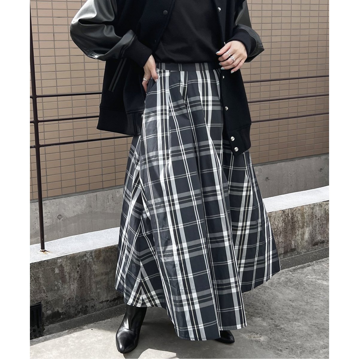 Spick & Span（スピックアンドスパン）の「ヘビータフタタック