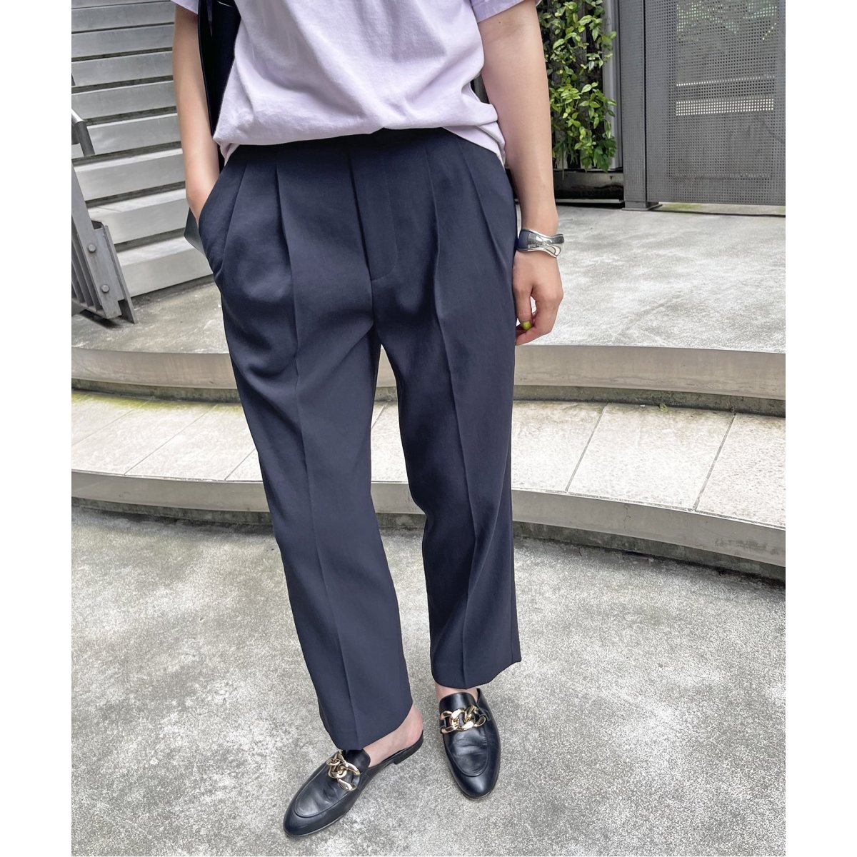 カラーテーパードタックパンツ（スラックス）｜Spick and Span