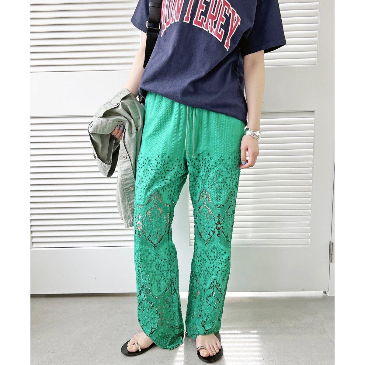 Spick&Span エンブロイダリーフレアパンツ 完売品 エンブロイダリーフレアパンツ | スピック＆スパン(Spick and Span