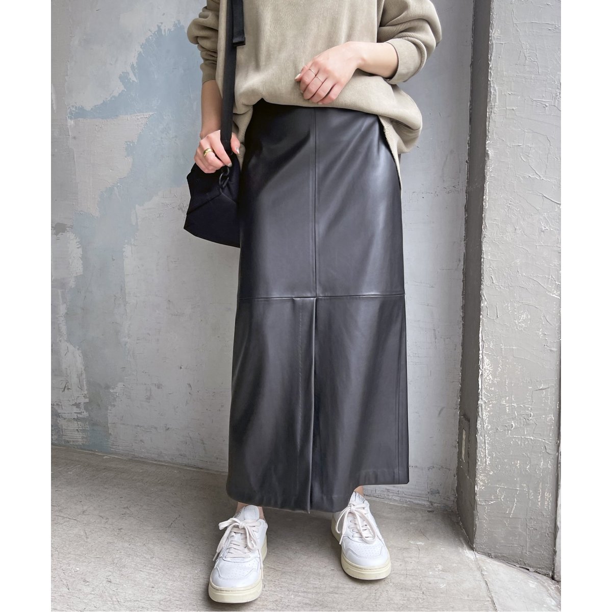 cd011-48495-01b.jpg?basethum=225