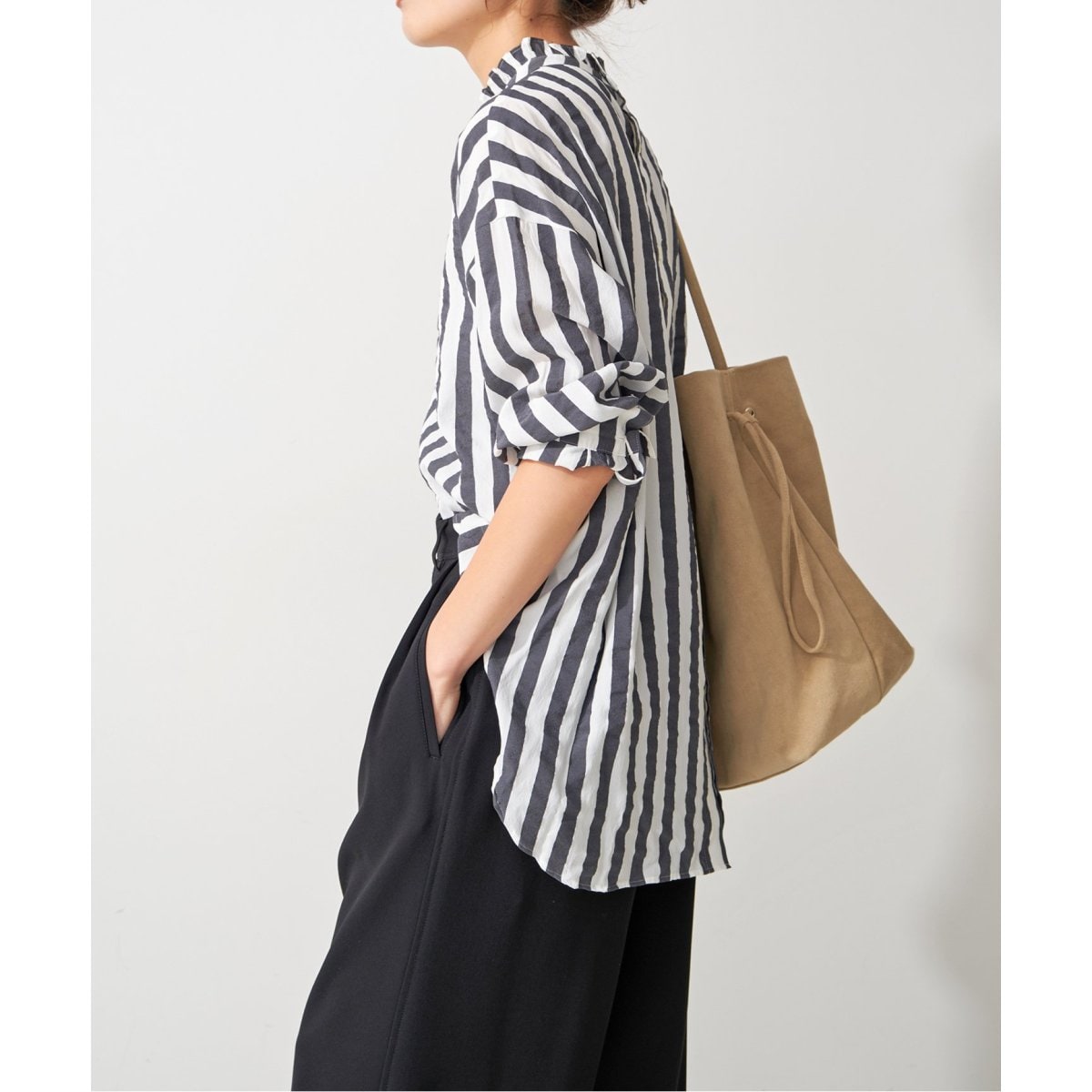 Spick & Span（スピックアンドスパン）の「フリルカラー