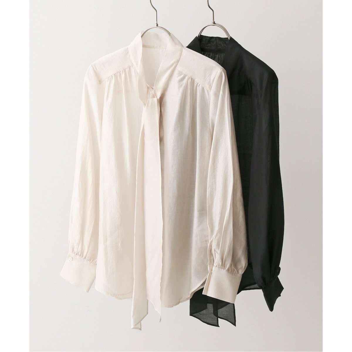 ほぼ未使用 24SS 完売品 Spick & Span シアーリボンブラウス 人気【スピックアンドスパン】24SS シアーリボンブラウス
