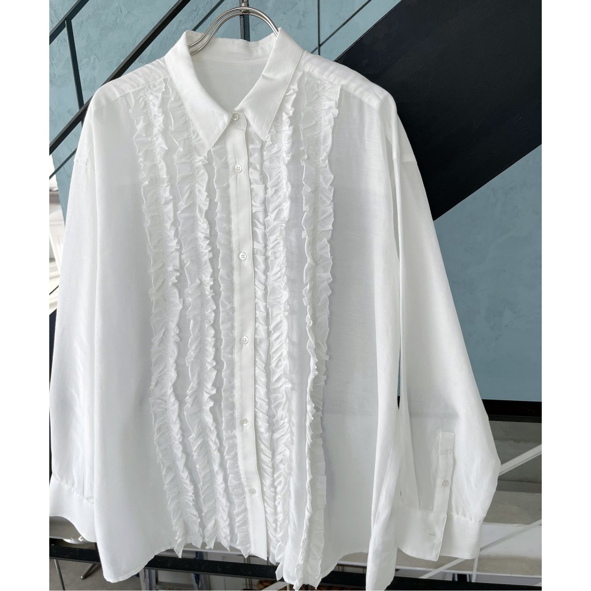 美品✨24SS Spick&Span コットンボイルタックフリルブラウス　白 Spick & Span（スピックアンドスパン）の「≪追加≫コットン