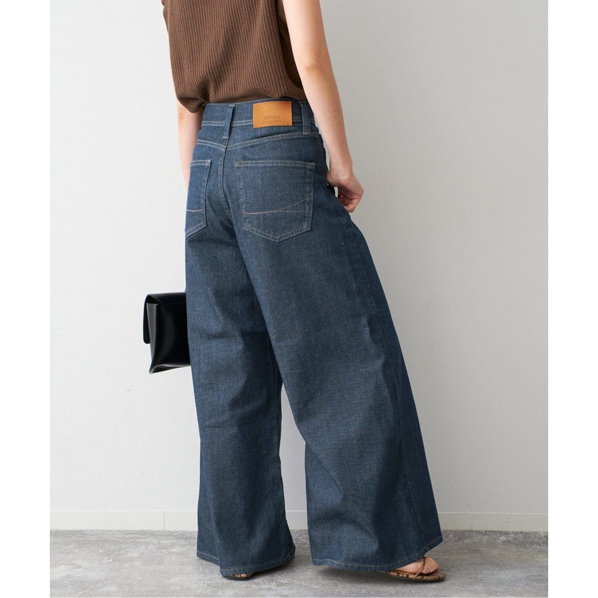 新品 スピックアンドスパン SOMETHING別注LISA SUPER WIDE SOMETHING / サムシング 別注LISA SUPER WIDE | スピック＆スパン