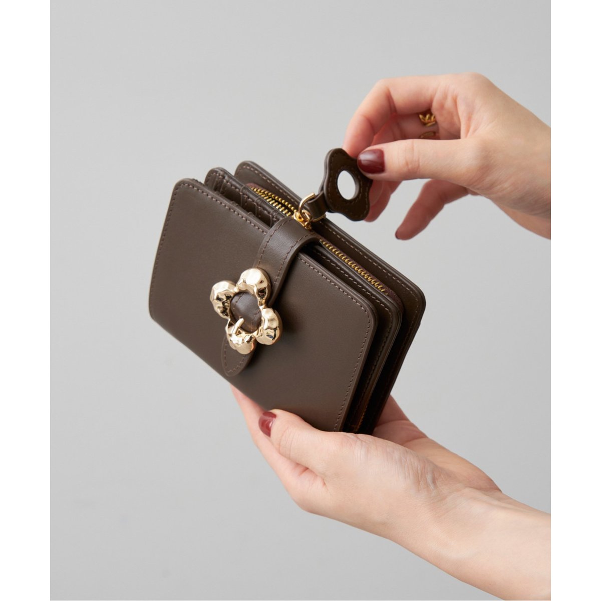 新品 HASHIBAMI ショルダーウォレット Amazon.co.jp: [レイビームス] 財布 【WEB限定】 Hashibami