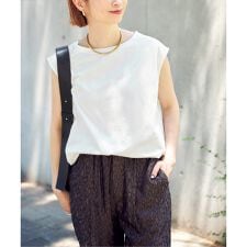 バックタックニュアンスフレンチTシャツ