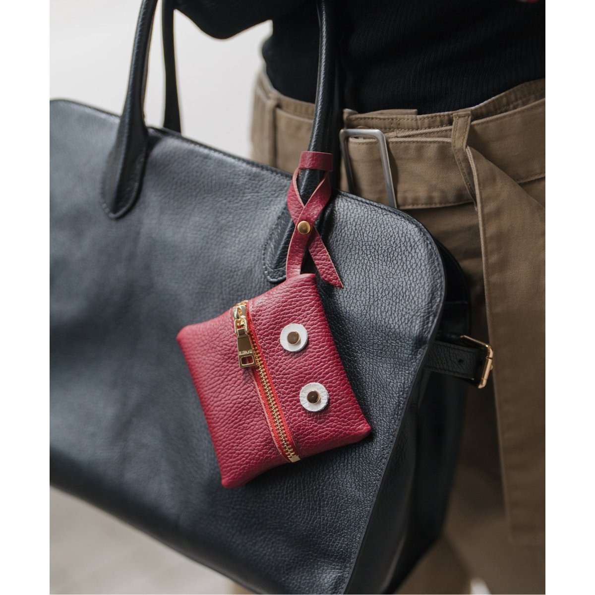 【美品】【2way】RIPANI ショルダー ハンドバッグ 本革 シボ革 濃紺 美品】【2way】RIPANI ショルダー ハンドバッグ 本革 シボ革