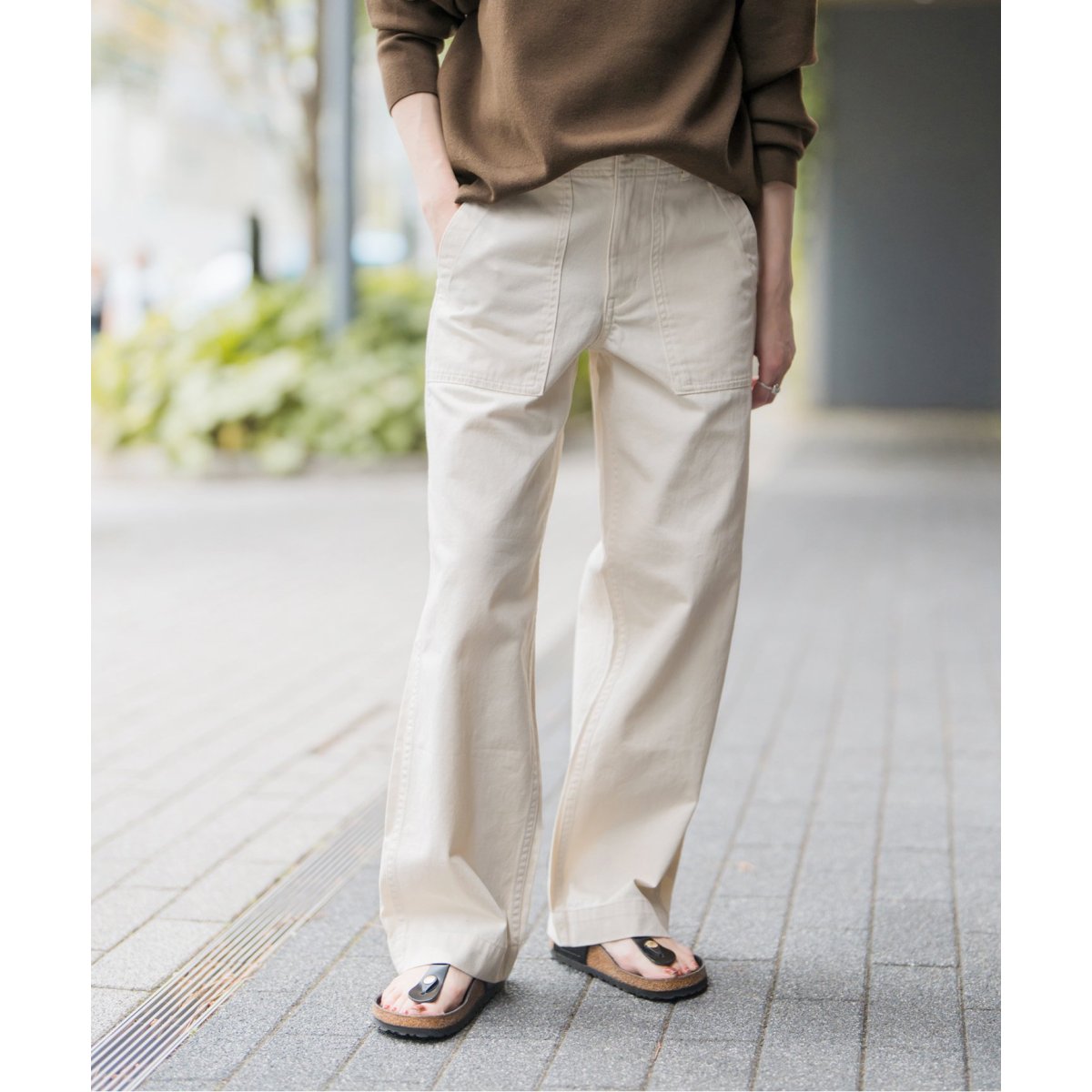 ブランド通販サイトをすべて ルーズフィットチノストレート | and スピック＆スパン(Spick パンツ