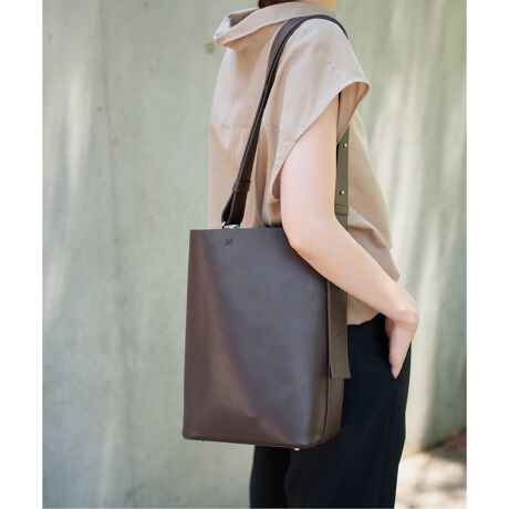 [^:25092210005230][J[^ԁFMCB070J[ɂĕД̔J[F[J[J[ubN(001)FBLACK{h[(066)FBORDEAUXND]܂&MyuQ JUNO MININoIȄi 24092210005630 ̒ǉiłBEǉYíAꕔ̓X܁Aʔ̂Ŕ̔̏ꍇ܂B\߂BEꏤił̍邽߁A̐eɎ኱̍ꍇ܂BEr[éAiԂ̈قȂ铯ĩr[܂܂Ă茻݁AWJÕJ[ETCY܂܂Ăꍇ܂BlCobOJUNÕ~jTCYB菬ȂTCY͉וRpNgȕɂ҂Bו̏ô₷͕ς炸Aybg{gⒷzۂA[͂\܂BV_[͒߉\Ȃ߁AD݂ɍ킹Ďg܂BlXȃV[AR[fBl[gɂ߂̃obOłBONiƓ̃J[ύXƂȂĂ܂BO[W  uEy&MyuQ / Ah~[Nz2022NH~V[YɃX^[g{̐VuhBmy quest quality ̑{߂ĂmhBfUCƂẮuvAg₷ƂẮu@\v̓˂낦v_NgBGVJȎɍ킹ăB|KU[gƂŃ^tŃCgȎpAA[gfBN^[jbgȂł͂̊\ꂽRNVBgpɂčv̓AC̎C⊦gɂ(┍)܂BR[eBO͉ivł͂܂̂ŁA炩߂̏ゲwBϗpN͈ʓIɐ1~3NłB܂fUC̓ARo(ْfʂɓhĂhjgpĂ܂BCɎキߓxȕׂ邱ƂɂЂъ┍ꂪꍇ܂Bp߂ɁAExWނ̂gp͔ĂBEGꂽꍇ́AzŊ@AĂBEۊǂ̍ۂ́AⒼڌ̂ꏊ͔ĂBEÂgp͔Ax܂Ȃ炲gpƂ蒷y݂܂B舵ɂẮAiɂĂi\łmFB̏íASpick & Spanł̎舵ɂȂ܂B ړX܂ւ₢킹̍ۂ Spick & SpanX܂ւ肢v܂BƖ̊֌WɂAۂFČꍇ܂B܂p\REX}[gtHȂǂ̊ɂA኱iƉ摜̃J[قȂꍇ܂Bi̐F́AiAbv摜QƂB