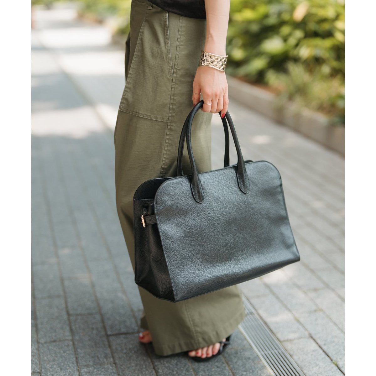 新品未使用✨PAPYRUS 定価33,000 ブラック パピルス ボストンバッグ IENA（イエナ）の「PAPYRUS/パピルス BOSTON ボストンバッグ