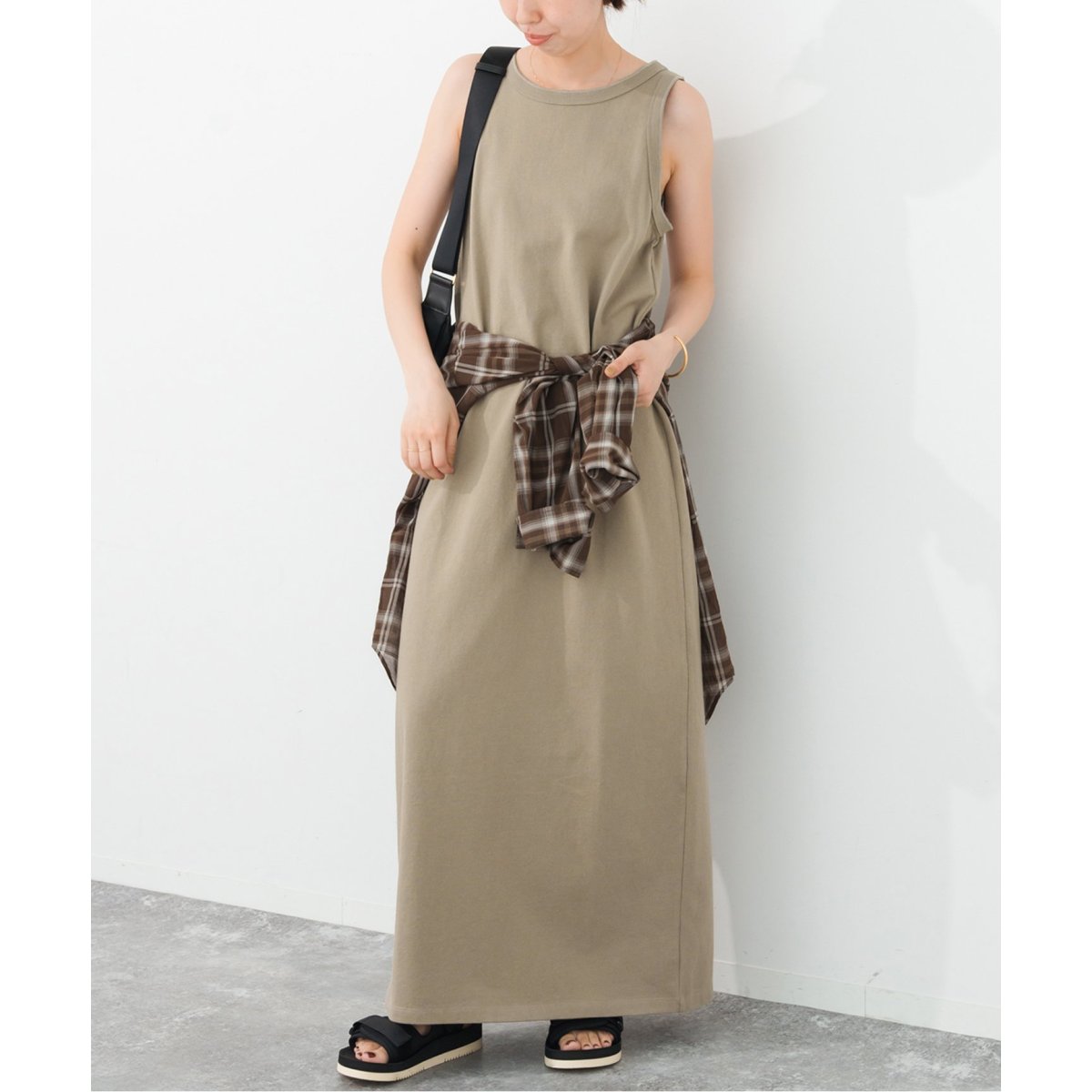 【新品タグ付き】SLOBE IENA petite Vネック フレアワンピース WEB・一部店舗限定》petite Vネック フレアワンピース