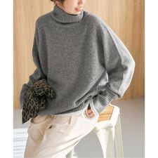 スピック＆スパン(Spick and Span)の《WEB限定カラー有り》ウールカシミヤ ラグランタートルニット