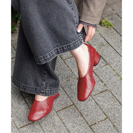 [^:25093210004030][J[^ԁFPS26-1969J[ɂĕД̔J[F[J[J[uE(020)FDARK BROWNbh(060)FREDTCYɂĕД̔TCYF[J[TCY36(360)F3637(370)F3738(380)F38yPELLICO SUNNY / y[RTj[zPELLICOɑVȃCƂāA2010NtăRNVX^[gBȂłjƂȂ̂AvC̍𓥏PW[gT_BXyC̃AJeŏn̐El肪AU[Ƒgݍ킹[ȃbNX͑̃T_ƈ悵܂B}eA̕LH~́A肢RȔzŁAĝu[cpvXBfނւ̂AiiA_cA1963NjȂPELLICODNA͂Ǝ󂯌pȂA炵Vvɕ\GCWXȃV[YN[[bgāB舵ɂẮAiɂĂi\łmFB̏íAꕔX܂WEBł̎舵ɂȂ܂BSX܂ł̂舵͂܂̂łӂBȂAדX܂͗\ȂύXɂȂꍇ܂BƖ̊֌WɂAۂFČꍇ܂B܂p\REX}[gtHȂǂ̊ɂA኱iƉ摜̃J[قȂꍇ܂Bi̐F́AiAbv摜QƂB