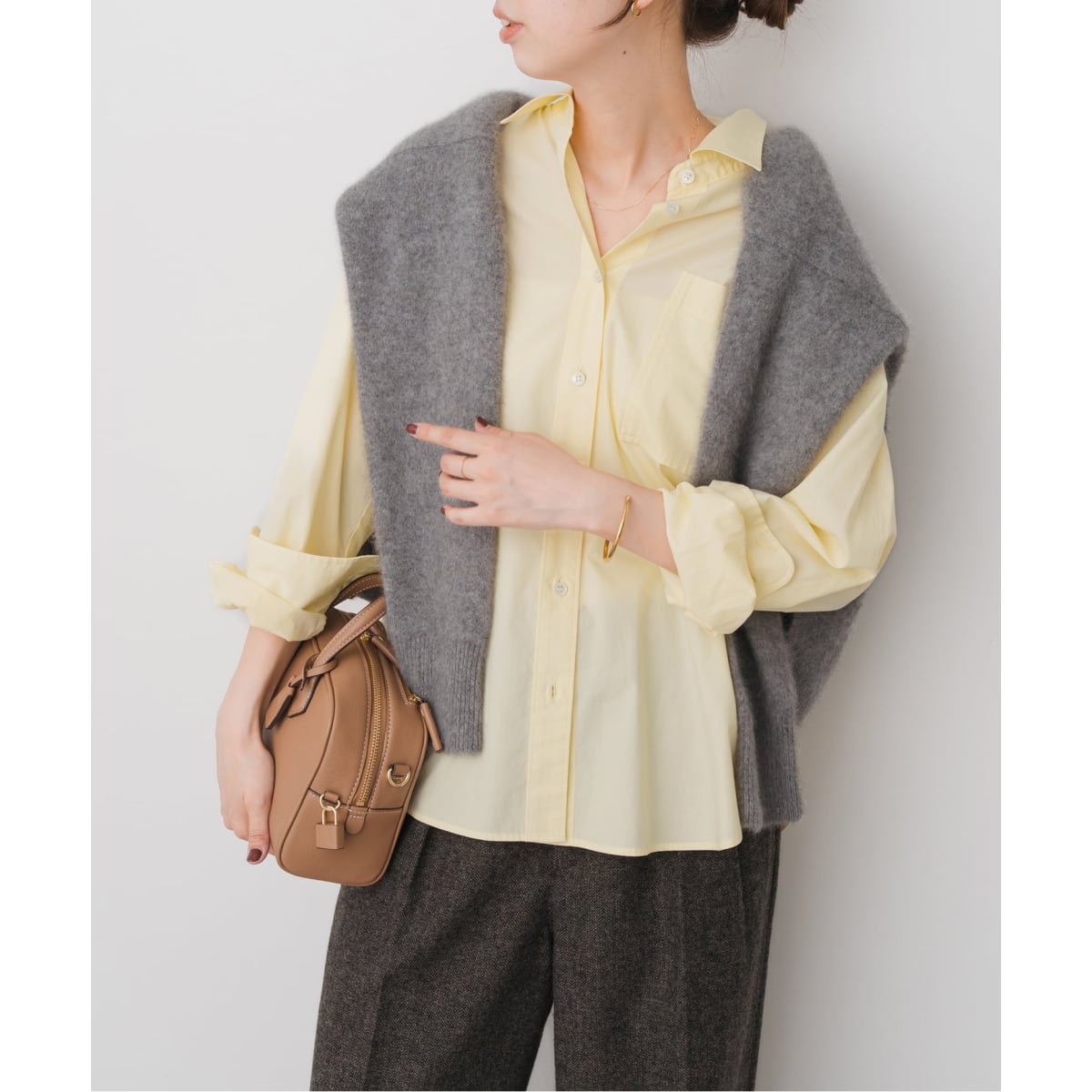 新品　SpickandSpanリネンブレンドフレンチヘムギャザーシャツ　ベージュ リネンブレンドフレンチヘムギャザーシャツ（シャツ／ブラウス