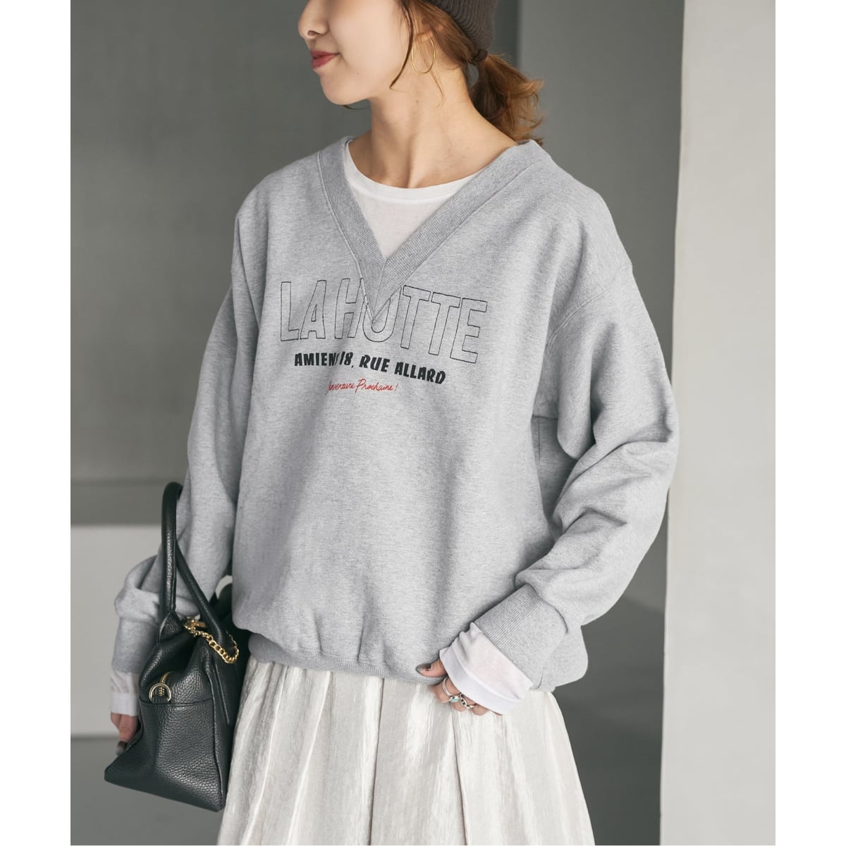 追加予約》La Hutte / ラ ユット 別注Vネックスウェット*