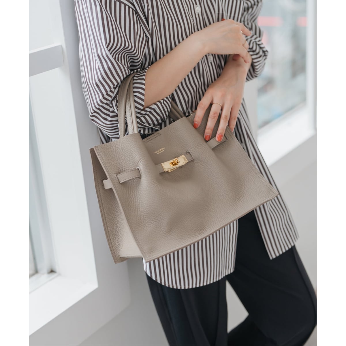 VIOLAd'ORO ナイロンボンディングメッシュチェーンバッグ V-8788