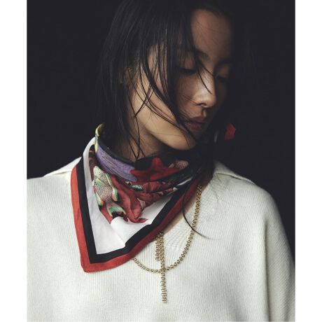 [^:25096210000140]萔ʂɒBAߐ؂ƂȂ܂fƂāAăR[WA[eBXgƂĊ􂷂ԗƂ̃R{[VBԗ̃A[gȂɂƊY悤ɁBFʂĈ܂ܓւƗn܂Alߍ񂾃obOEXJ[tE`[aBgɒuԁAӂƋCςBȁgA[gAĕh悤ȓʂȃACe͂܂B~ɃLXNX}X̃}eBbNȏiv`ĂƂAӂƕ񂾂̂ g[CŌ킷LXhBÂŁANɂ͂Ȃꏊł̓ʂȏuԂA΂񃍃}eBbNȂB̃C[WƂɁA̍i͐܂܂BRpNgȃTCYAɊAnJ`ƂĎBɂƊYAƂĂ̈ꖇBKARIN~Spick & SpanR{V[Ŷē25092210000040 KARIN~Spick & Span Room Boundary BAG W25092210000140 KARIN~Spick & Span Room Boundary BAG B25096210000040 KARIN~Spick & Span carnival scarf 8025096210000140 KARIN~Spick & Span Kiss in the Deep Sea scarf 5525090210000140 KARIN~Spick & Span Kiss in the Deep Sea charm25090210000240 KARIN~Spick & Span carnival charmԗbfER[WA[eBXg1997NAs܂BpwƌAf̂قAR[WA[eBXgƂčLAO̎GAyEf֘ÃA[g[NAApuhX܂Ƃ̃R{[VACeȂǁALBWƂāA2022NɓEALM[uI swim inside of me. ͎̒jBvA2024Nɂ͌hEnJhuafter a while ΂炭ĂvAsEhaku kyotouYUGEN no DANCE`H̃_X`vJÁB܂A^CEoRNł̊COWuTUTTI FRUTTI: Japanese Contemporary Art in BangkokvɂQB2025N6ɂ͑㊯REV\M[ɂāuAXeiɖ邪~A̓sNŒWFBvJÁB2026NϋɓIȓW\B舵ɂẮAiɂĂi\łmFB̏íASpick & Spanł̎舵ɂȂ܂B ړX܂ւ₢킹̍ۂ Spick & SpanX܂ւ肢܂BƖ̊֌WɂAۂFČꍇ܂B܂p\REX}[gtHȂǂ̊ɂA኱iƉ摜̃J[قȂꍇ܂Bi̐F́AiAbv摜QƂByӎzE摜̏i̓TvłBۂ̏iƎdlAH኱قȂꍇ܂BETCY\L͂܂ŖڈƂȂ܂BE׏󋵂ɂA͂\肪Oシꍇ܂BEqlւ̔X̔xꍇ܂BEǉYíAꕔ̓X܁Aʔ̂Ŕ̔̏ꍇ܂B\߂B