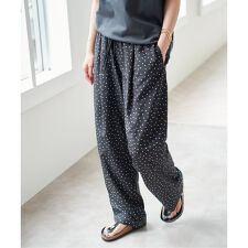 《WEB限定 / 追加予約》ドットプリントイージーストレートパンツ
