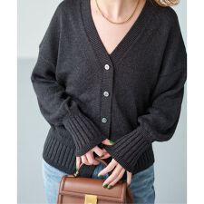 《追加予約》レーヨンペーパーヤーンVネックカーディガン