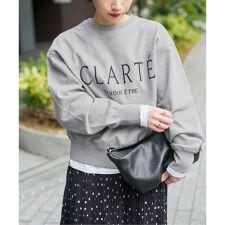 ロゴ刺繍スウェット