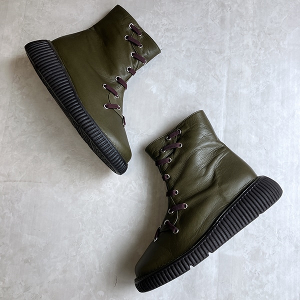 シューレースデザイン レザーショートブーツ | JS ハートレーベル(JS