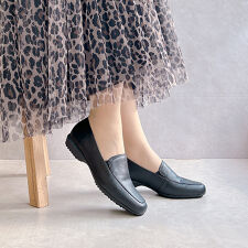 【26春夏新作】本革 軽量シンプル ローファーシューズ（デイリーユース対応）