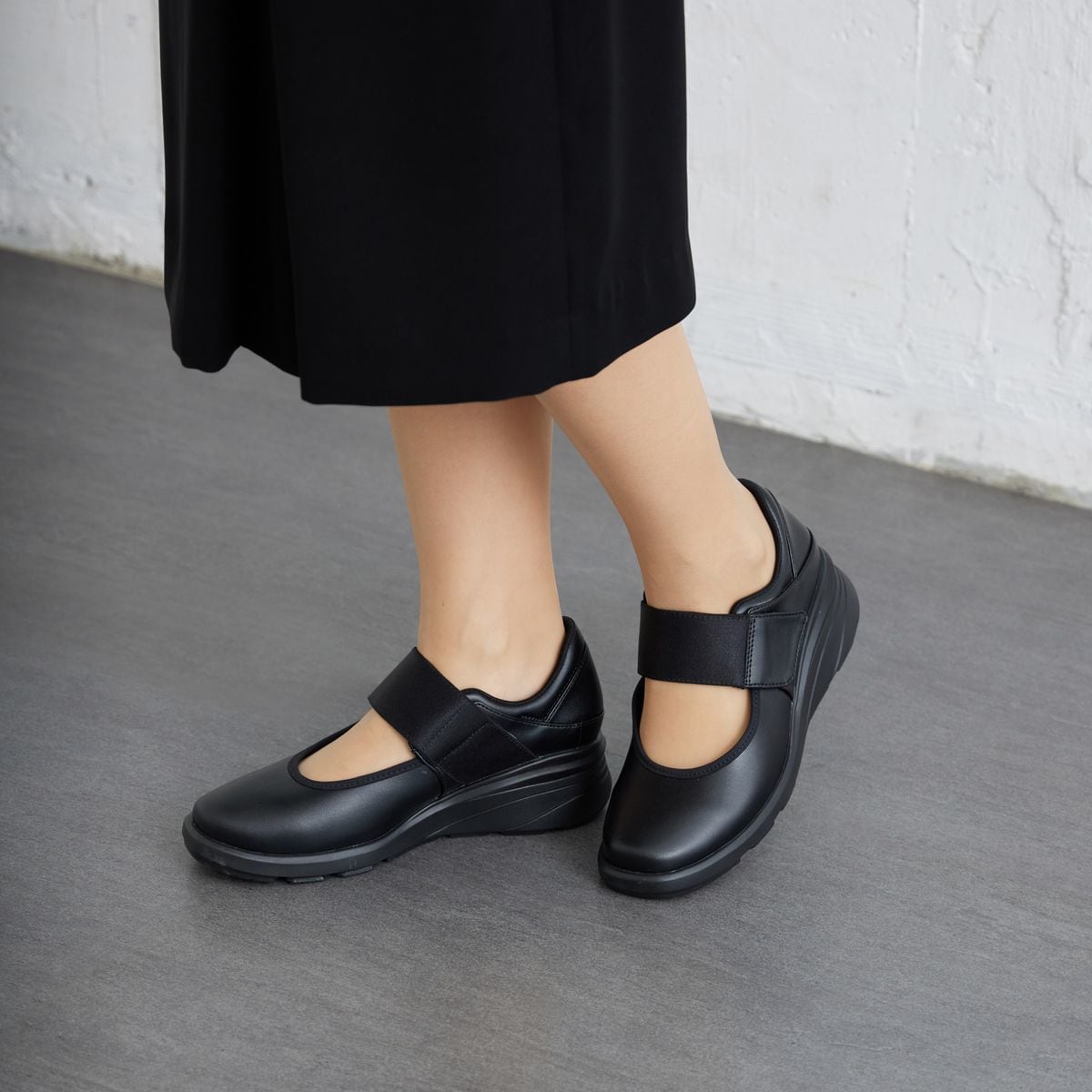 [}C]doЂƂI芴̂镝Lxg^Cv/fB[J[iLady workerj ubN