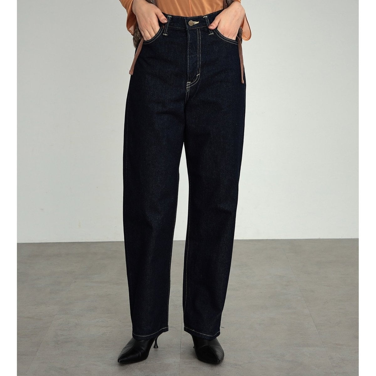 [}C]yVFzSTANDARD WARDROBE STRAIGHT/[iLeej CfBSu[