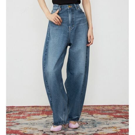 [^ԁFLL8026-0001]gĥJ[VGbgŒȂɂȂꊴvXǍ^Jo[ȂX^CbVȈۂ^܂Bǂȑ̌^̕ɂN킸L̕ɔX^CAbvĒ̂łBLeeIWȉ㎿ȖȂ100gpA_炩G̗ǂfjnɎdグĂ܂BLeeȂł͂̍DŁASn̗ǂƑϋv𗼗Bނقǂɓޕ͂łBCfBS̓uEXVcŃVbNɁB[YhH͌Ò̗lȐFŃBe[ŴƓ̕\͂łBubNfj̓ubNȂł͂̃VbNȐFlۂAlXȃgbvXƑQłBŁAgh̃X^C܂P{A㎿Ȗ100̏_炩Snfjő̊Ă݂ĂB