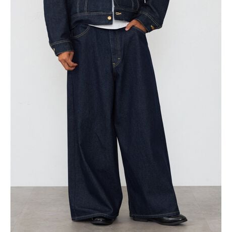 [^ԁFLM0925-0001]gh̃oM[VGbgALeeȂł͂̉߂Ń_iCY1{BCSɉBقǂ̃ChȃVGbǵA|Iȑ݊܂BLee̒Ԃł郏[NfBe[𗎂ƂނƂŁAł͂ȂAꂽfUCɎdグĂ܂BVvȃJbg\[ASTVc킹AXg[gCNȒȂ߁BI[o[TCỸgbvXƍ킹΁Aghoł܂BnFXgb`̍fjgp