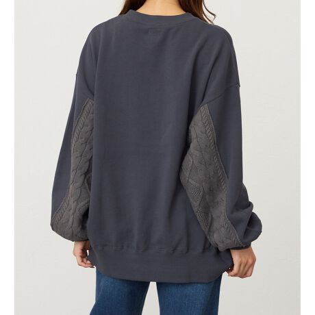 [^ԁFLT7123-0003]ՂƂ{[̂鑳|Cg̃vI[o[XEFbgB̌둤ɕtjbg𔲂ȂpoĂ܂BjZbNXŒTCYƐFWJBynzG肪ǂӂƏ_炩e͐ɗDꂽANRbg̃P[ujbgƃRbgу~bNXBXJ[głpcł킹₷AI[o[TCŶՂ芴gh̃X^CɃ}b`BjZbNXŕLR[fBl[gɊp܂B