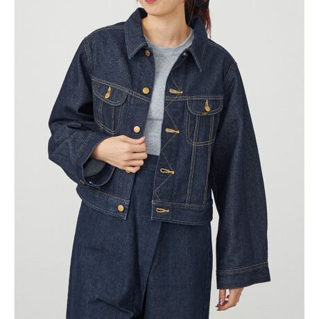 [^ԁFLL8029-0001]Lee̒ԂłRIDERS JACKETx[XɁAl̏̂߂ɃAbvf[gBƂVGbǵAbNXoȂAȂɂȂꊴvX܂B̍LfUĆA₷ƁA炵VGbg𗼗B{^Œ߉\ȑ́ACX^COɍ킹ăAW\łBynz㎿Ȗ100fjgpBI[KjbNRbg~bNX邱ƂŁAG̗ǂ_炩ȕƁAւ̔z𗼗܂BubNfj́A[݂̂FŁAR[fBl[g߁Al̏炵͋Co܂BVvTVcƃfj`mpAXj[J[킹ԃJWAɁBngpĂyLL8024ELL8026zƂ̃ZbgAbv