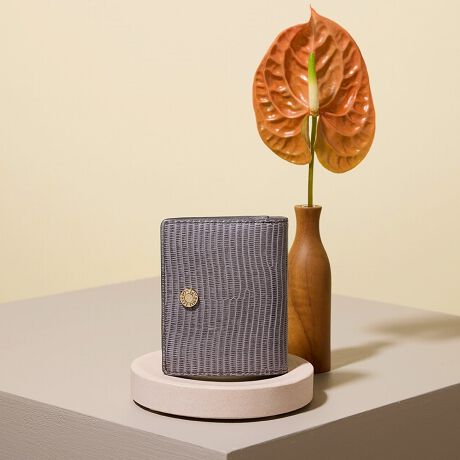 [^:511148004500]lꂽXȐ݌vlCLUCIAV[Y܂̃~jEHbgoBS̃zbN|CgɌAsIȃbNXB4̃J[hXbgɉA2̃t[|PbgA܂ɓ̂ꂵ|CgBRCXy[X͌J悭AXgXt[Ȏo܂BXȂłȂA[͂ۂ݂oȂ悤݌vBlꂽKȎgSńA̎܂ŏグĂꂻBLUCIAi`Aj c C^AŁuDȌvӖB\tgȌ򂪂郊U[h̃C^AU[gpAGKgȃV[YBi摜̓Tv̂߁AFTCYAdlɕύXꍇ܂̂ŁA\߂B