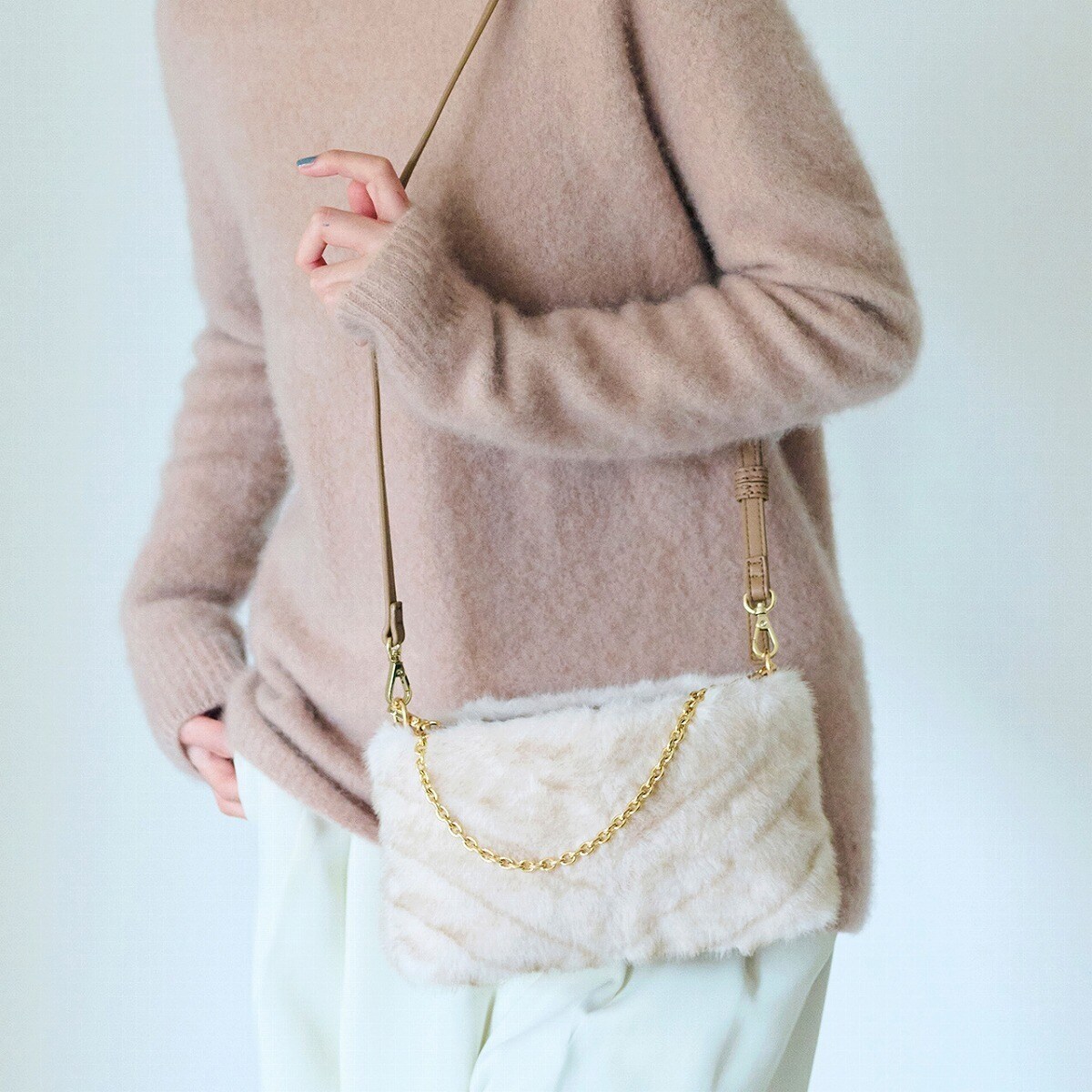 フェイクファー チェーン付き ミニ ショルダー バッグ | トプカピ